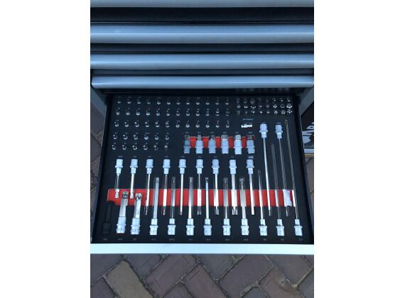 Gereedschapswagen Kraftmüller 7 lades gevuld